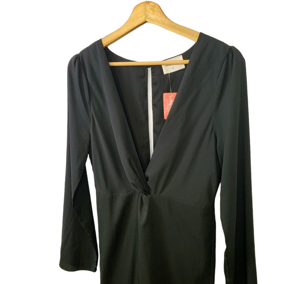 VESTIQUE Speak Easy Black Knotted V Neck Dressy Jumpsuit Women's Size Me… - Picture 3 of 15